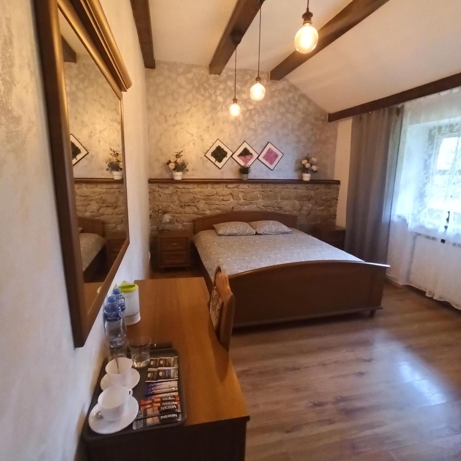 Homies Inn Celiny  Dış mekan fotoğraf